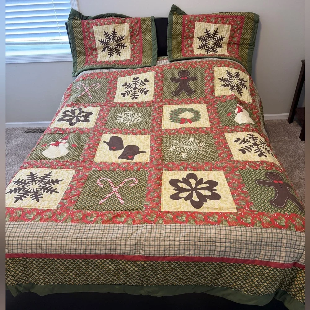 Home Classics Green Red Cream Christmas Patchwork Comforter 2 Pillow Cases F/Q